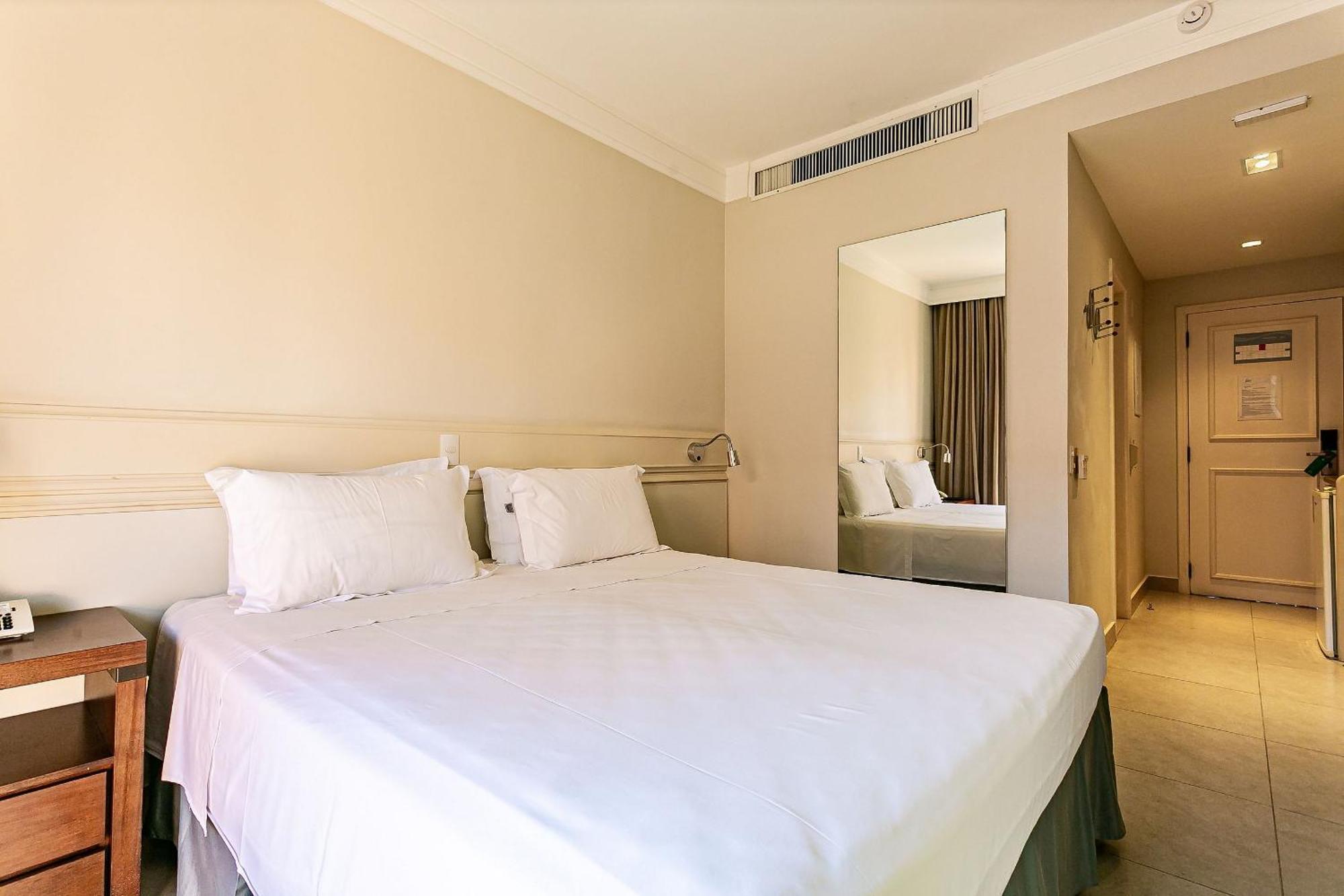 Resort Pe Na Areia - Studios Direto Com Proprietario Jbvjr ฟลอเรียนอโปลิส ภายนอก รูปภาพ